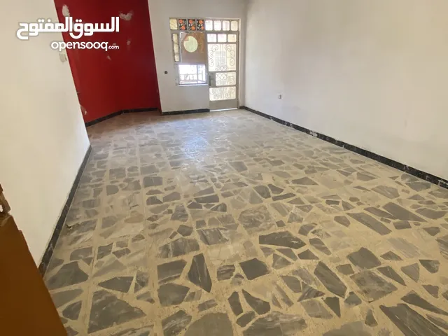 160 m2 4 Bedrooms Townhouse for Rent in Baghdad Saidiya
