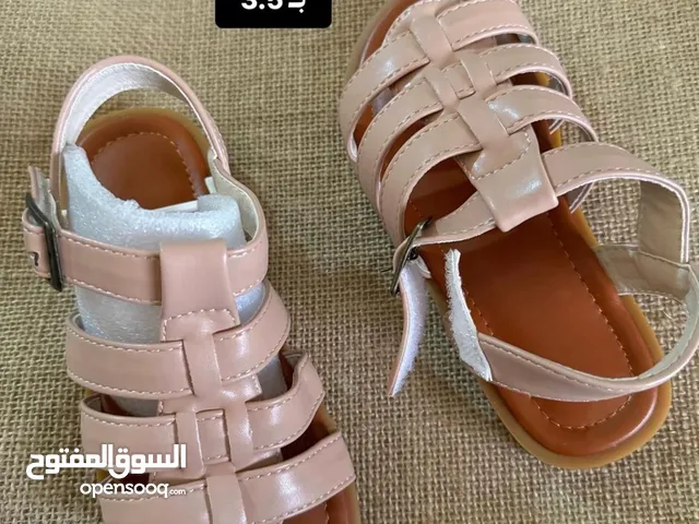صندل جديد غير مستعمل