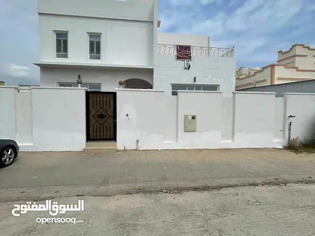 273 m2 4 Bedrooms Villa for Sale in Muscat Al Maabilah