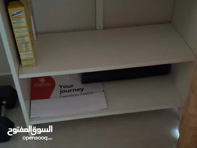 شلفات بحاله جيده جدا