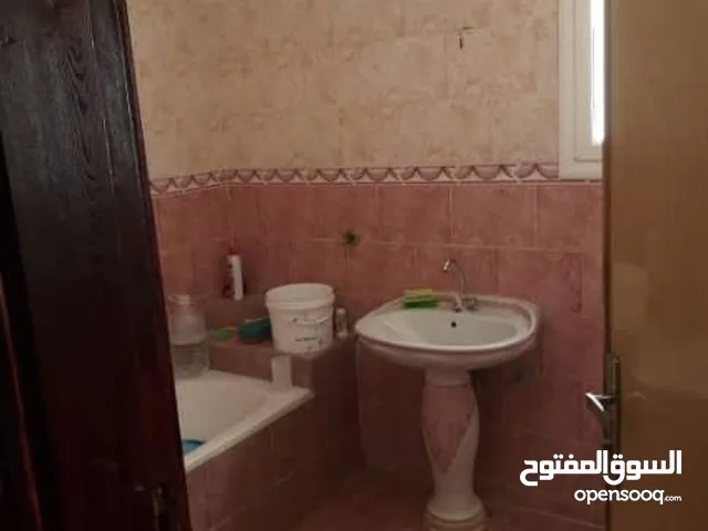 150 m2 3 Bedrooms Apartments for Rent in Benghazi Sidi Husain