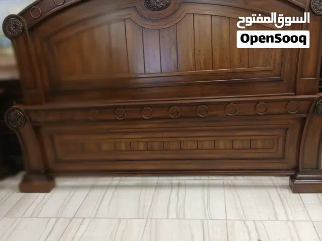 غرفه نوم خليجي مستورد شبه جديد فخمه افضل انواع الخشب للبيع بسعرر حرق الله يبارك لصاحب نصيب