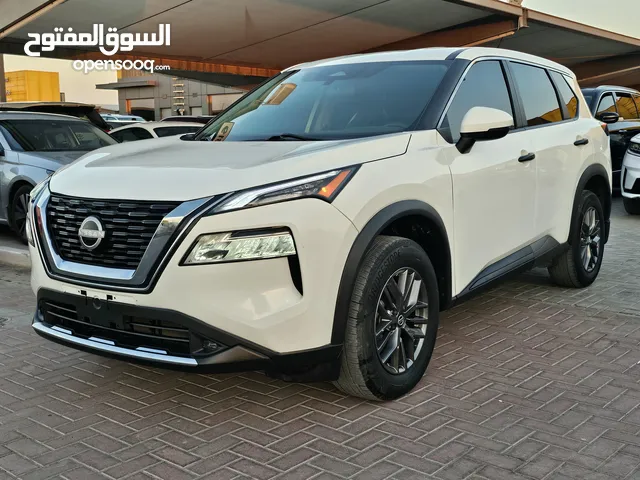 نيسان روج 2021 وارد كندي 37000 km  ممكن التمويل عن طريق البنك بدون دفعه أولى