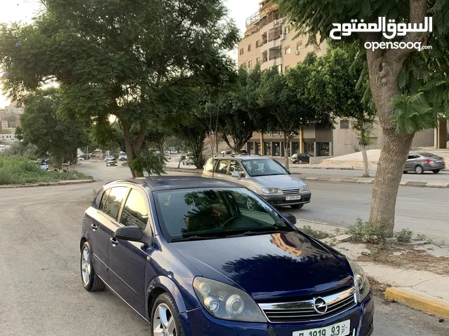 Used Opel Astra in Nablus