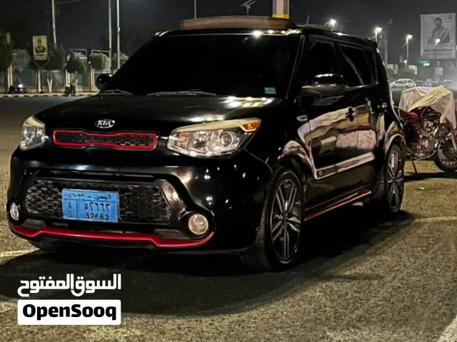 سيارة كيا سول 2016 بلون اسود أنيق بطابع شبابي رياضي فل كامل بلس وسعر مناسب جدآ