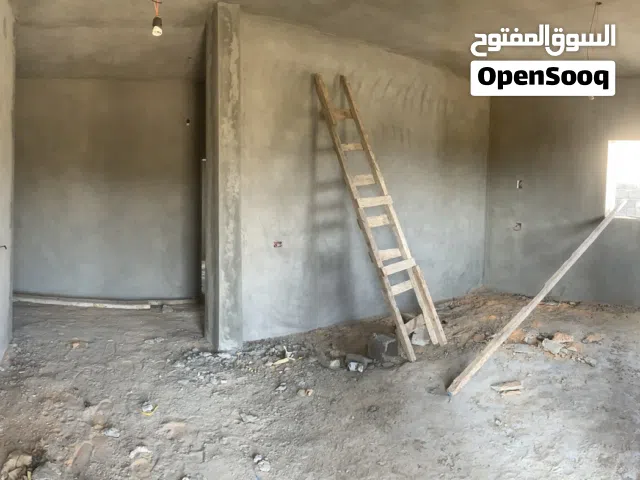 منزل نص تشطيب للبيع