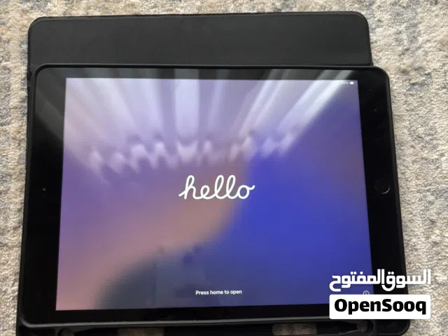 Apple iPad in excellent condition 600 negotiable