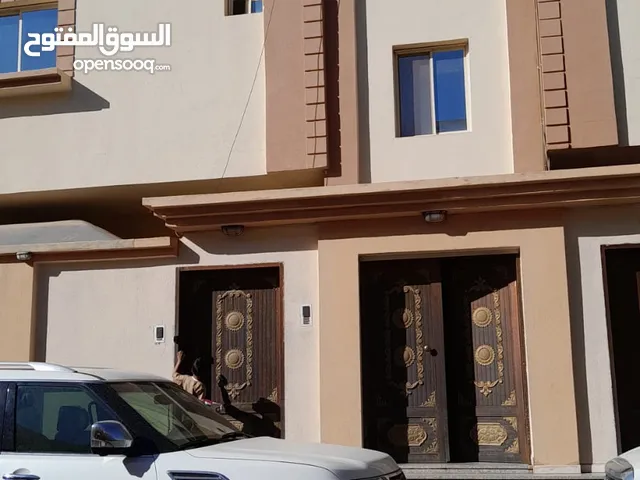 211m2 5 Bedrooms Apartments for Sale in Tabuk Al Muruj