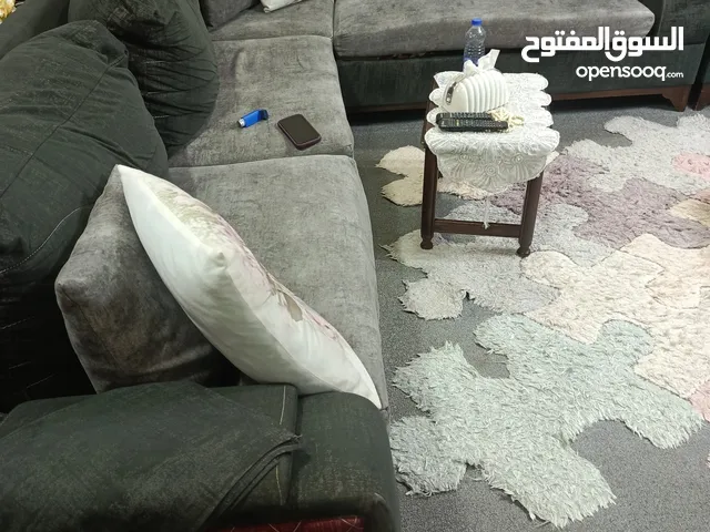 طقم كنب بحاله جيده