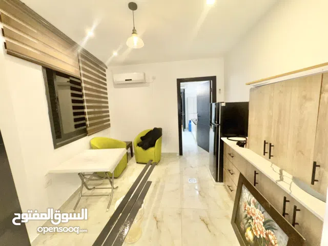 125 m2 2 Bedrooms Apartments for Sale in Ramallah and Al-Bireh Al Tira