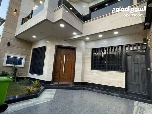 168m2 3 Bedrooms Townhouse for Sale in Baghdad Saidiya