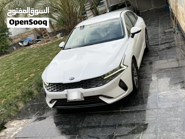 2021 كيا K5 Standard