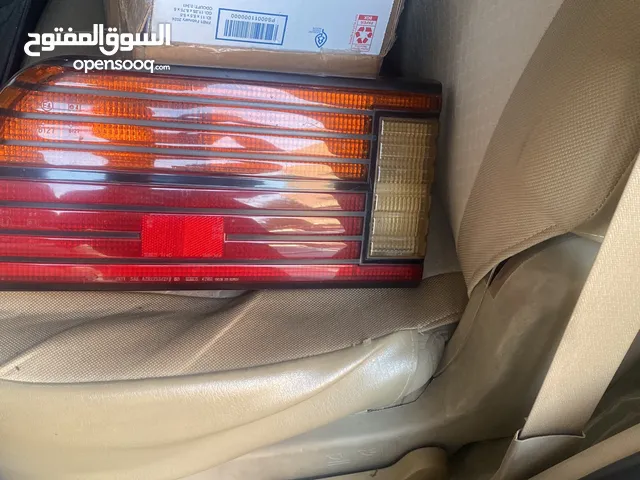 للبيع اصطب نيسان زد موديل 1983