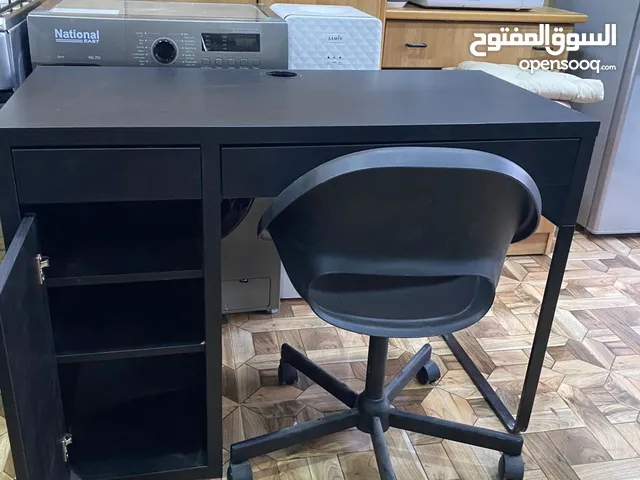 مكتب ايكيا مع كرسي بحاله الوكاله