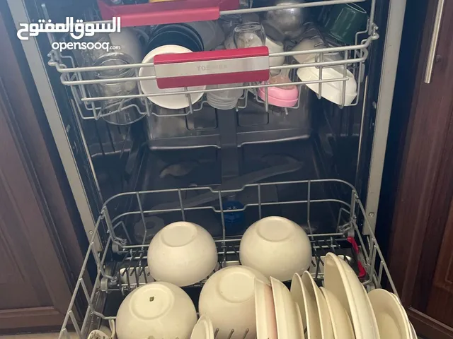 Toshiba 12 Place Settings Dishwasher in Amman