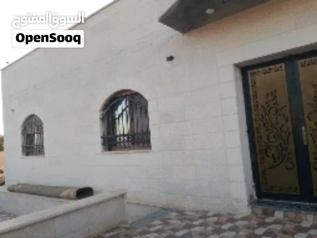 304 m2 5 Bedrooms Townhouse for Sale in Amman Al Lubban