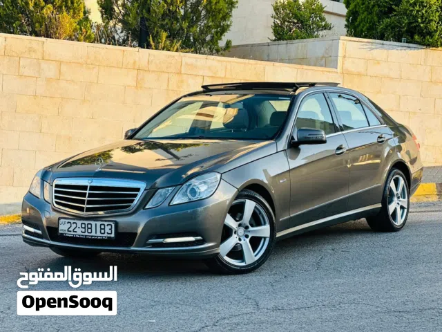 2012 مرسيدس بنز الفئة-E E 200