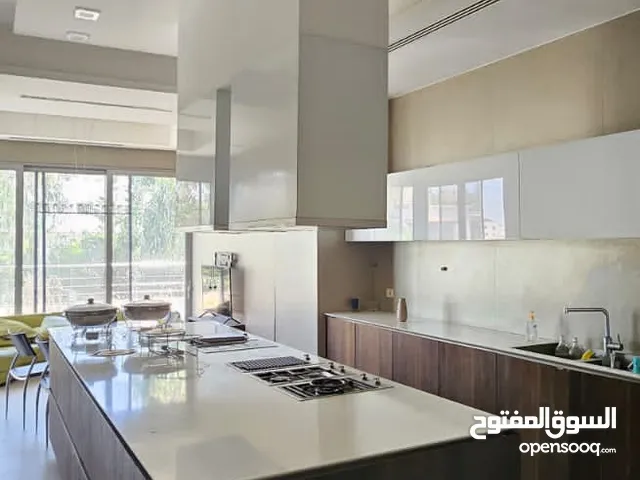 1500m2 More than 6 bedrooms Villa for Rent in Amman Airport Road - Manaseer Gs