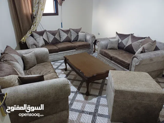 للبيع طقم كنب