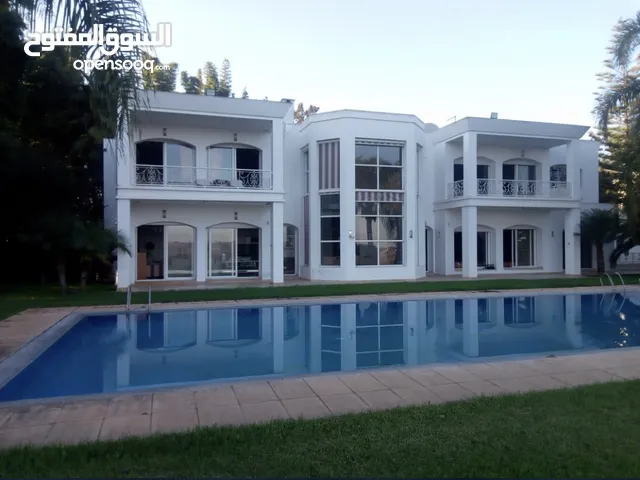 2500m2 More than 6 bedrooms Villa for Rent in Rabat Souissi