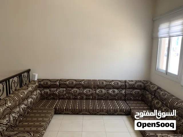 كنب ارضي بني