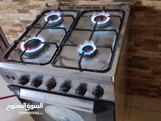 فرن غاز اربع عيون مستعمل بحاله جيده شغاله 100%