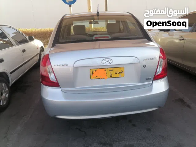 2010 هيونداي اكسنت GL