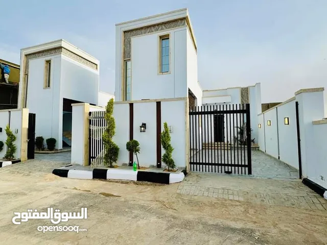 170 m2 3 Bedrooms Townhouse for Sale in Tripoli Khallet Alforjan