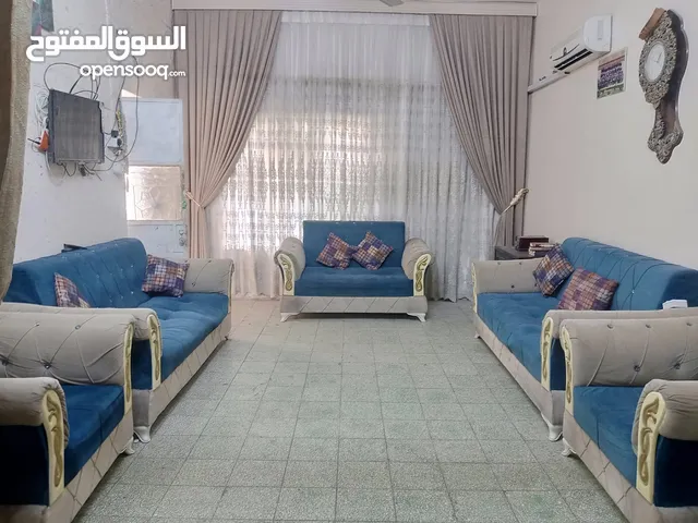 تخم قنفات مستخدم بسعر مناسب جداً للبيع في بغداد يحتوي على 10 مقاعد