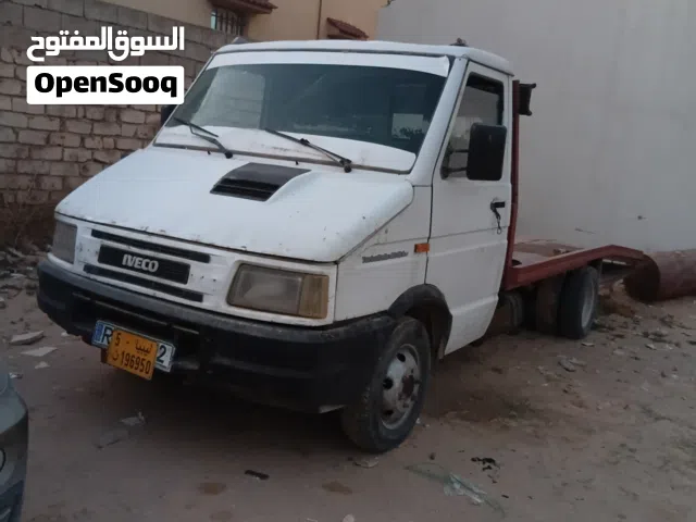 افيكو. 12 40 محرك في بدايه كرونه كمبيو تمام فرشيلو كويس شغال صاله كويسه