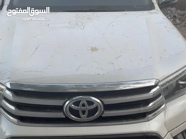 Used Toyota Hilux in Aden