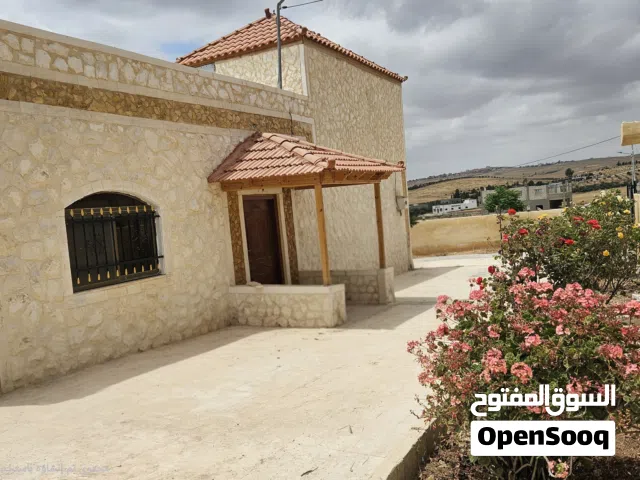 150 m2 5 Bedrooms Townhouse for Sale in Madaba Other