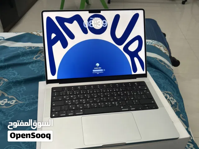 NEW MacBook Pro M3 512 GB OFFICIAL APPLE WARRANTY 100% battery LIKE BRAND NEW CONDITION