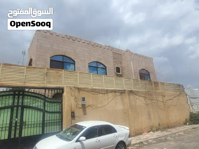 500 m2 More than 6 bedrooms Villa for Rent in Sana'a Bayt Baws