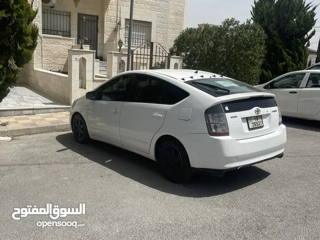 Used Toyota Prius in Amman