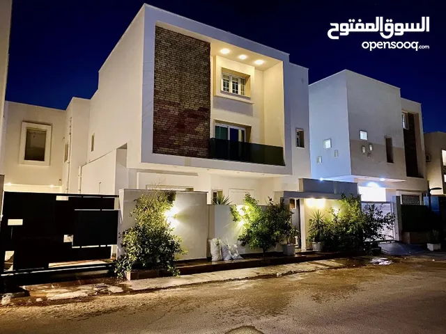 435 m2 More than 6 bedrooms Villa for Sale in Tripoli Al-Serraj