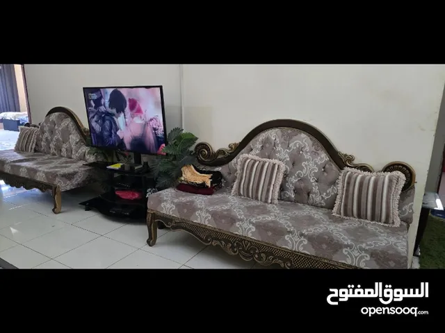 كنب حرفL وكنب كبير مستخدم نظيف