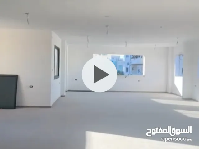 مكاتب للبيع