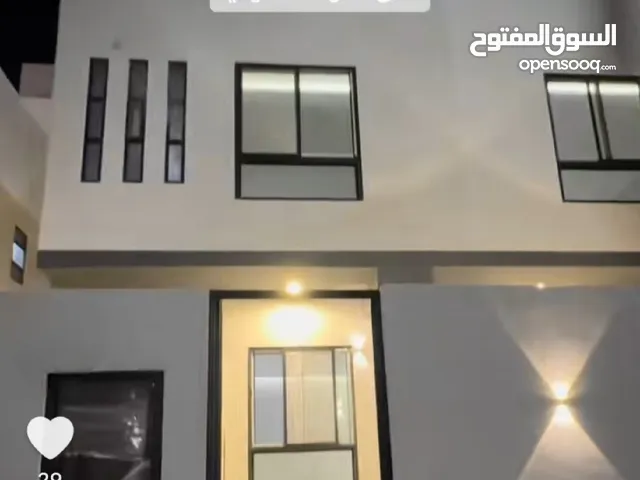 395 m2 More than 6 bedrooms Villa for Sale in Al Madinah Nubala