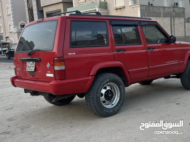 Used Jeep Cherokee in Mubarak Al-Kabeer