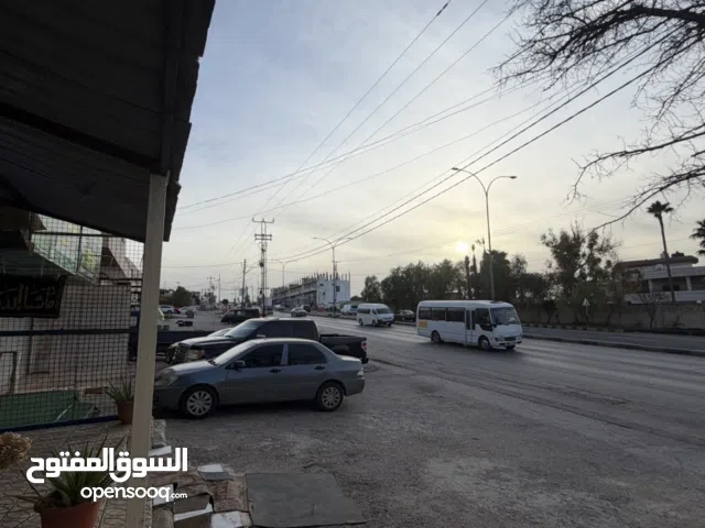 مخزن طريق مادبا الشارع الشرقي ام العمد