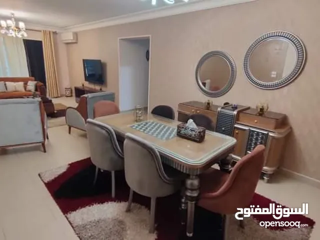 شقه مفروشه في اول عباس العقاد مدينه نصر شارع انور المفتي