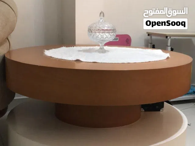 للبيع طاولة وسطية خشب زان ألماني