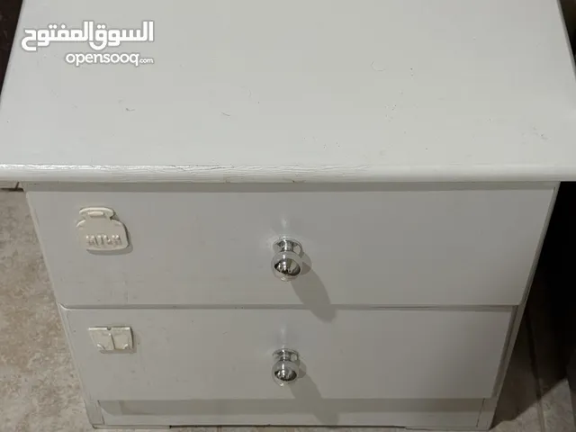 كومادينا (درج للثياب) لون ابيض بدرجين ومنشر كبير للثياب