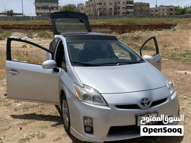 2011 تويوتا بريوس Prius