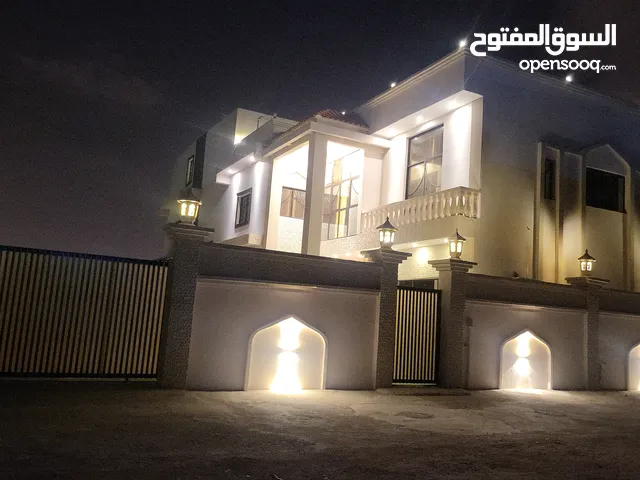 450 m2 More than 6 bedrooms Villa for Rent in Dhofar Salala