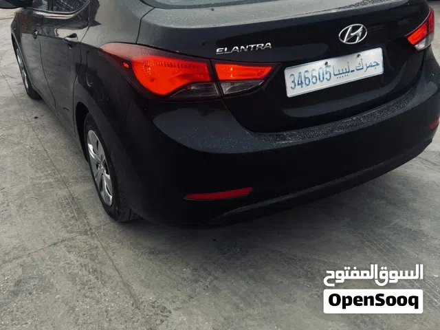 2016 هيونداي النترا SE