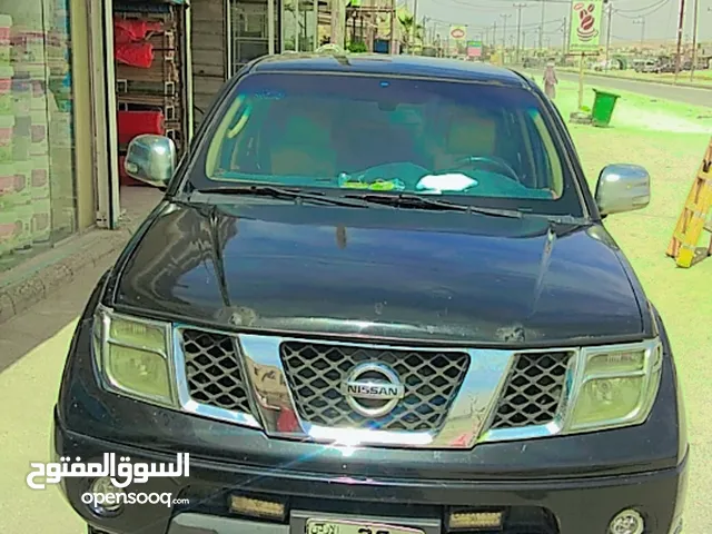 Nissan Navara 2015 in Mafraq