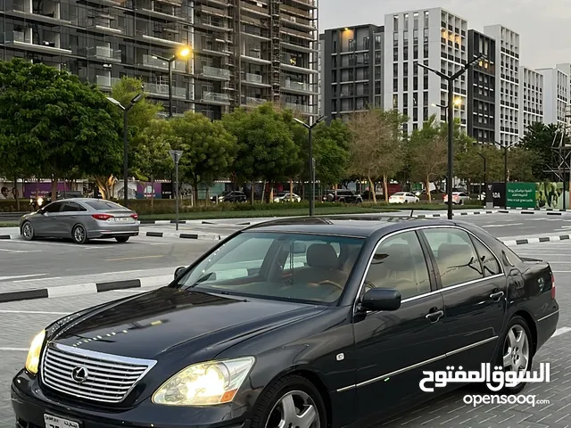 Used Lexus LS in Sharjah