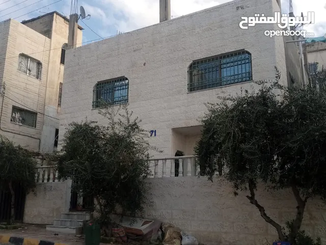 320 m2 5 Bedrooms Townhouse for Sale in Amman Al-Thra